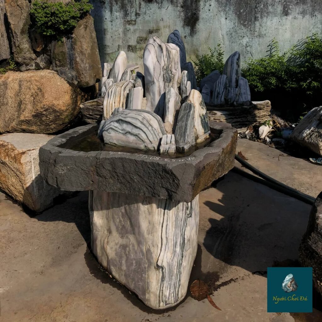 Instagram post from nguoichoidacaocap. This post is in position 1.