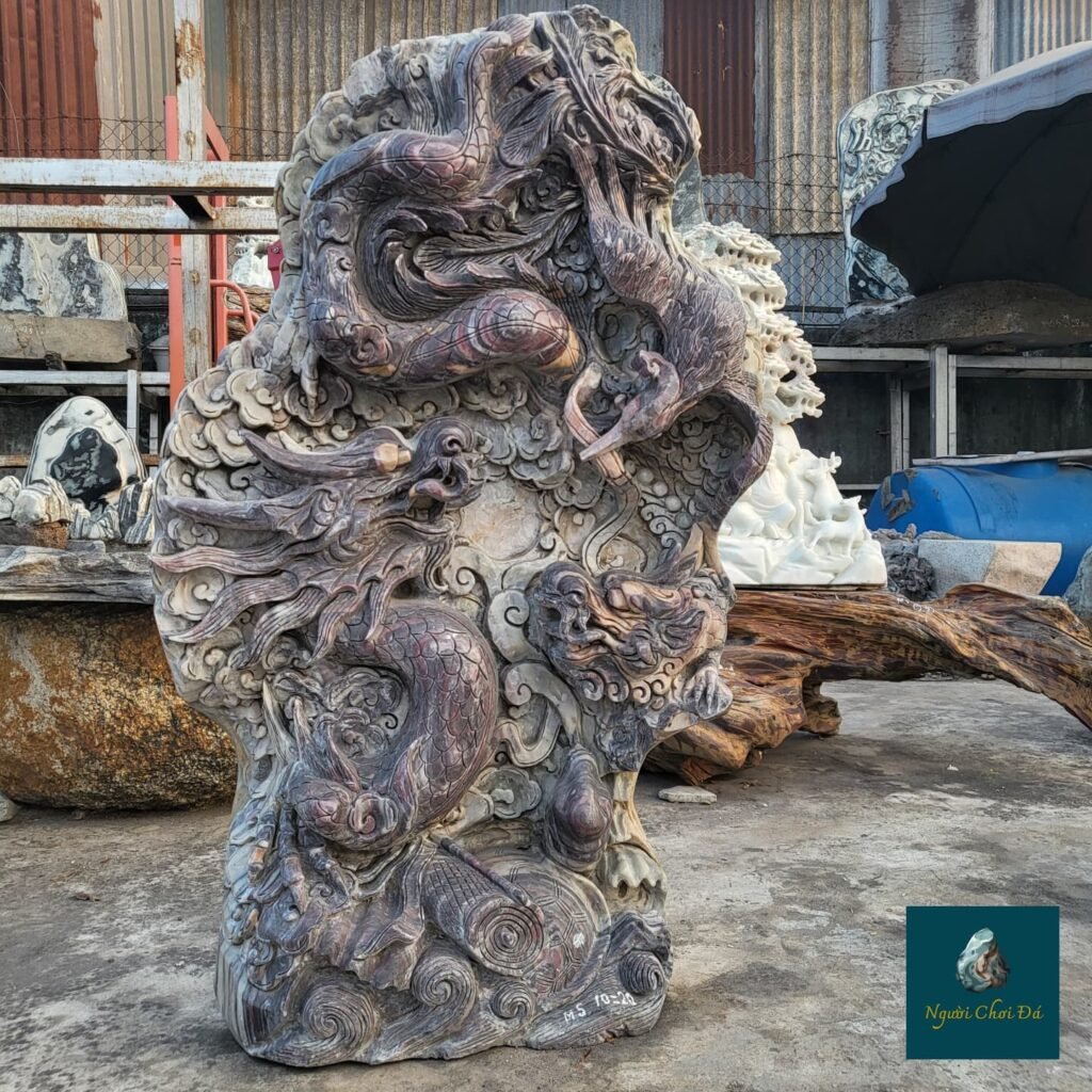 Instagram post from nguoichoidacaocap. This post is in position 2.
