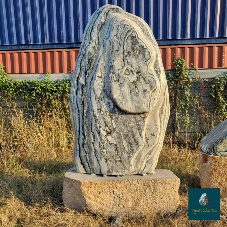 Instagram post from nguoichoidacaocap. This post is in position 45.
