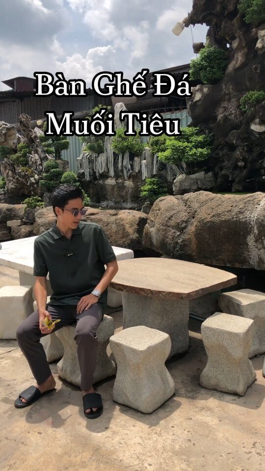 Instagram post from nguoichoidacaocap. This post is in position 36.