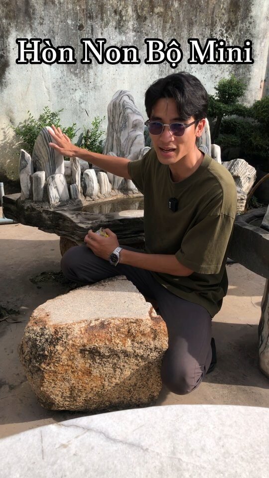 Instagram post from nguoichoidacaocap. This post is in position 2.